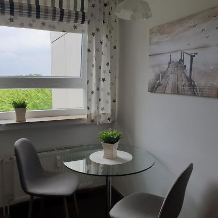 191 Ferienwohnung Deichbrücke Wilhelmshaven Exterior foto